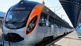Ukrainian Kyiv-Warsaw sleeper train enters CNN