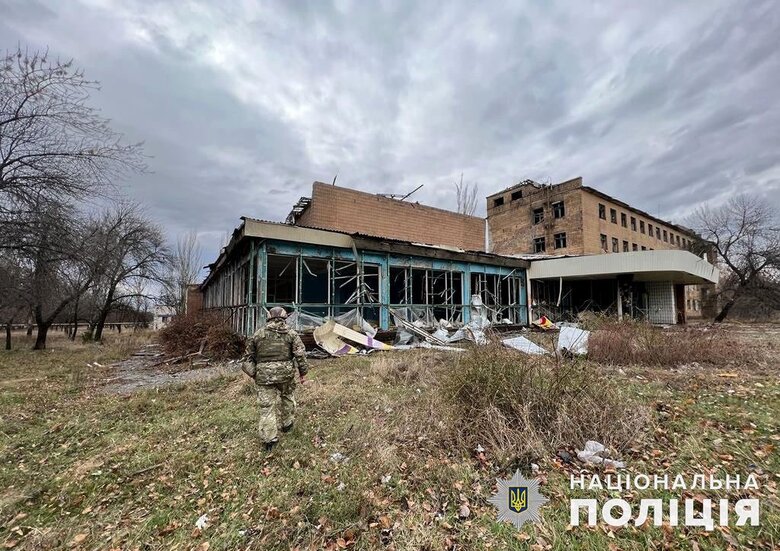 Армія РФ атакувала цивільні об’єкти у 6 населених пунктах Донеччини, одна людина зазнала поранення 07 Армія РФ атакувала цивільні об’єкти у 6 населених пунктах Донеччини, одна людина зазнала поранення 07