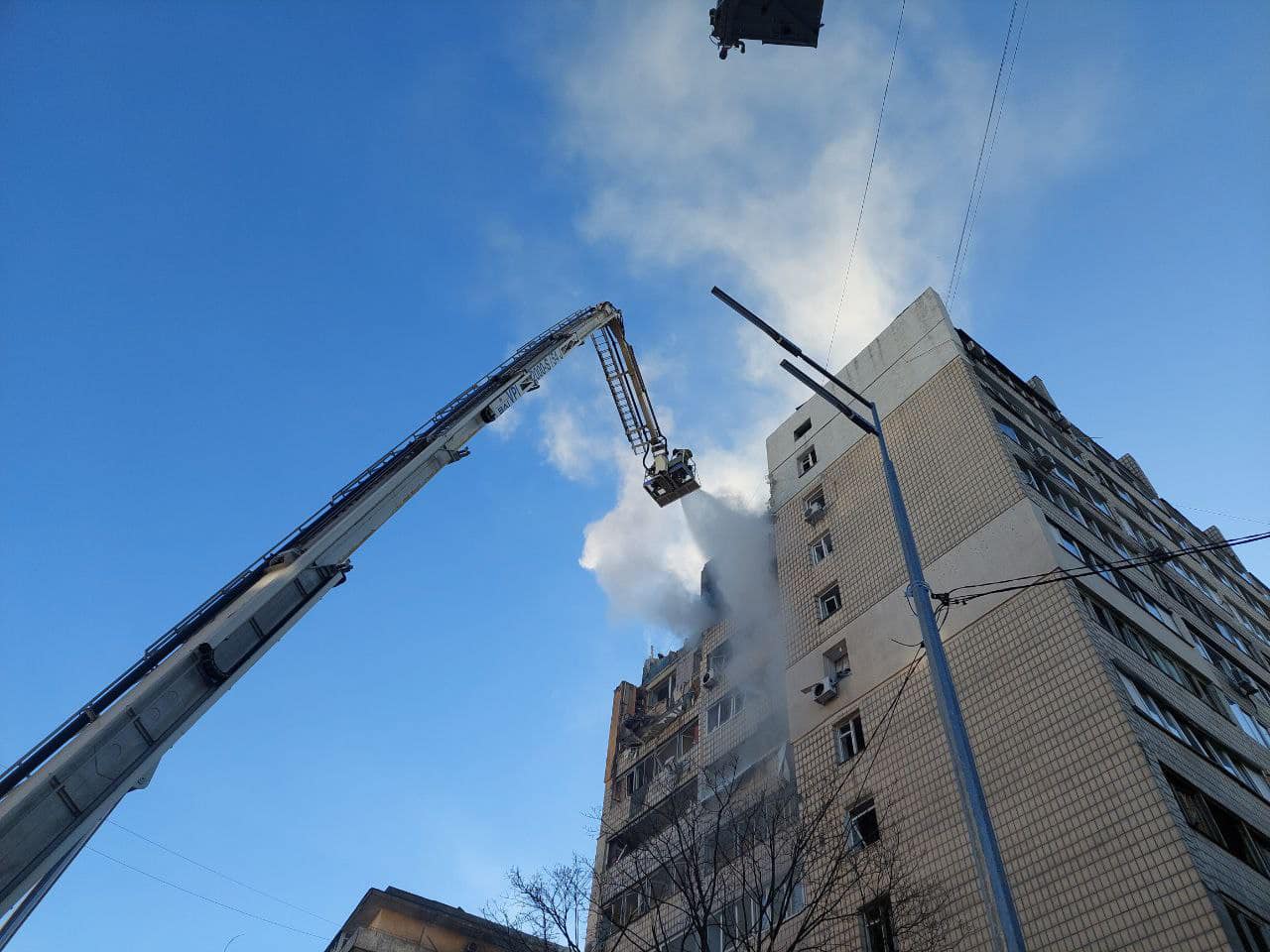 Обстрел Киева: в Киеве в результате вражеского обстрела повреждены жилые  дома двое пострадавших | Цензор.НЕТ