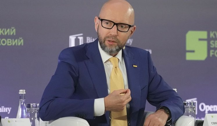 Вибори провести зараз неможливо, тому нам потрібна влада національної єдності, - Яценюк