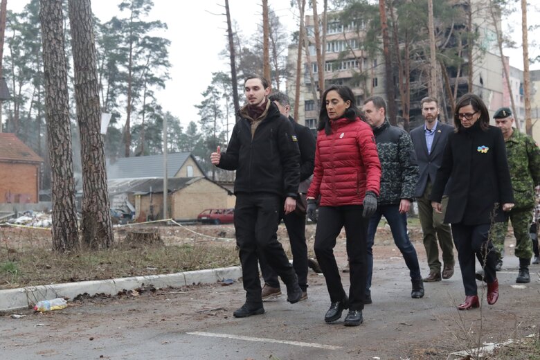 Canadian Defense Minister Anand visits Irpin: Russia will answer for its crimes 03 Canadian Defense Minister Anand visits Irpin: Russia will answer for its crimes 03