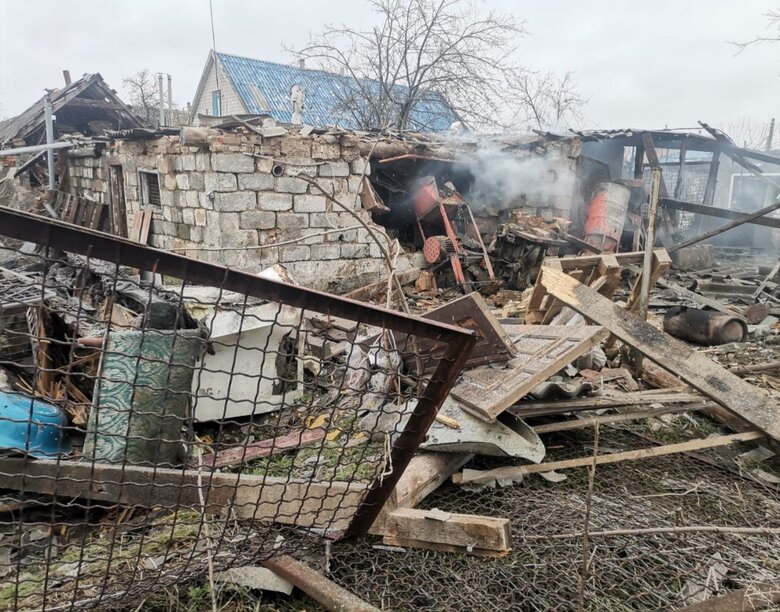 Рашисти обстріляли Гуляйполе, зруйновано будинки 01