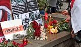 "Не простим": под посольством Беларуси в Киеве прошла акция в память о минчанине Бондаренко, которого до смерти избили за бело-красно-белый флаг. ВИДЕО+ФОТОрепортаж