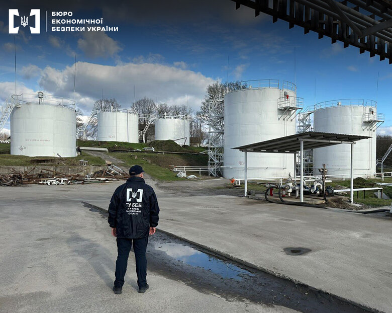 БЕБ знайшло нафтобазу з контрафактними нафтопродуктами вартістю 360 мільйонів 02