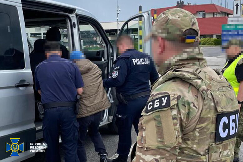 Екстрадиція координатора кризи мігрантів до Польщі