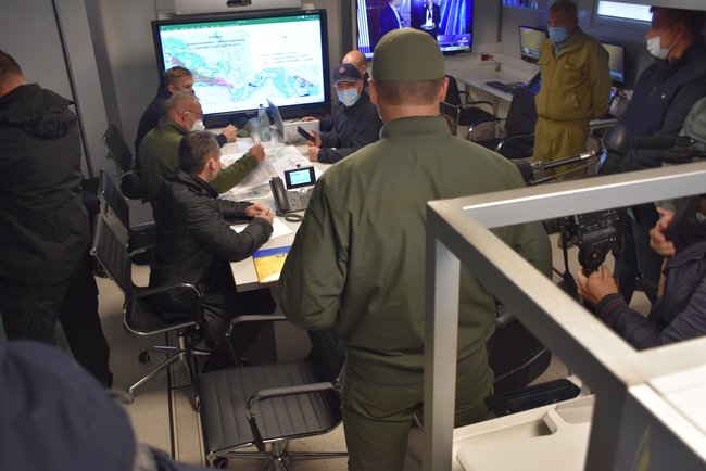 На Луганщині через пожежі перекрито рух у Станицю Луганську, - поліція 07 На Луганщині через пожежі перекрито рух у Станицю Луганську, - поліція 07