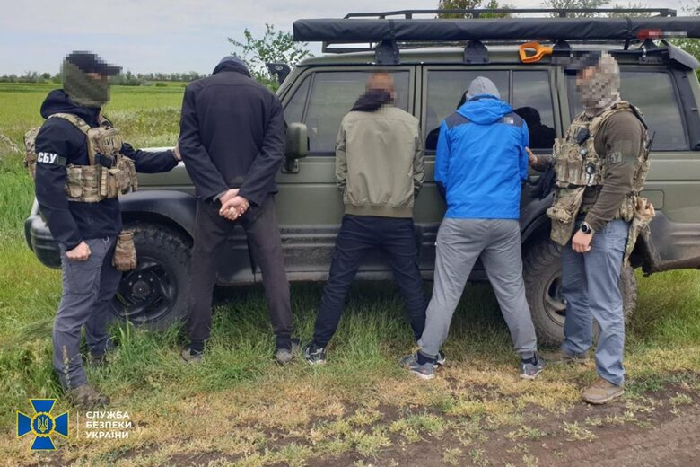 Викрито торговців трофейною зброєю