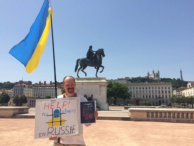 Акція FreeSentsov відбулася за кордоном 01