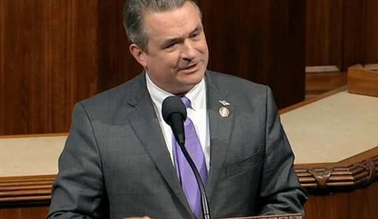 Конгресмен Бейкон закликав Трампа передати Україні далекобійну зброю та засоби ППО