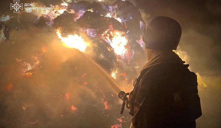 Сутки в Черниговской области: несколько ударов российских БПЛА по жилым и промышленным объектам. ФОТОРЕПОРТАЖ