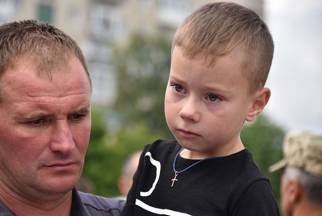 С воином 24-й ОМБр Романом Джерелейко, погибшим на Донбассе, простились на Хмельнитчине 08