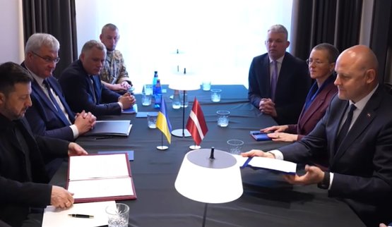 В Таллинне Президент Украины и новый Премьер-министр Латвии подписали Drone Deal