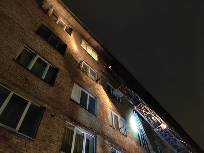 В результате пожара в квартире на столичном Подоле погиб мужчина, - ГСЧС 01