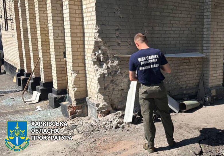 Последствия вражеского обстрела Казачьей Лопани: предварительно, враг бил из танка 02