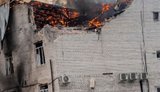 Ворог вдарив по бізнес-центру в Лозовій: відомо про десятьох поранених, є у важкому стані. ФОТО