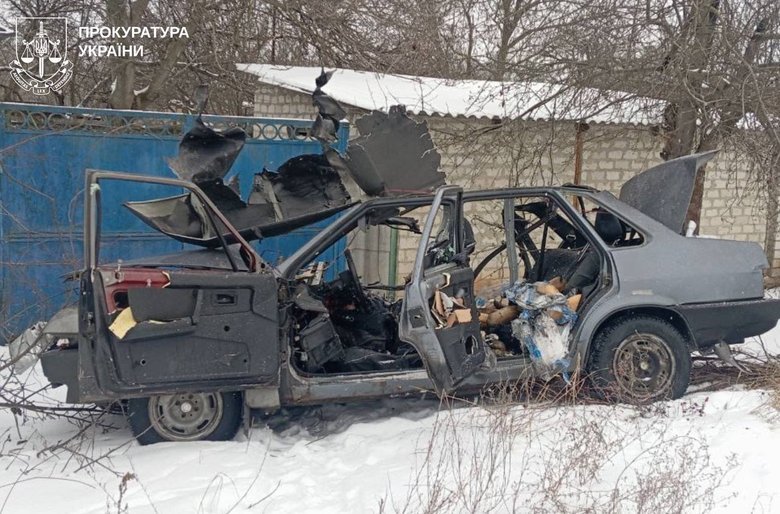 Россияне FPV-дронами атаковали автомобили в Харьковской области