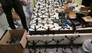 Вдома знайшли 549 дронів: На Донеччині викрили військового, який продавав зброю. ВІДЕО+ФОТОрепортаж