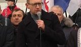 "Они думают, что Янукович сможет удержаться в кресле. Не удастся!", - Яценюк в Черновцах. ВИДЕО