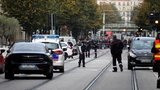 Неизвестный обезглавил женщину и зарезал двоих человек в соборе в Ницце: мэр заявил о теракте. ВИДЕО+ФОТО (обновлено)