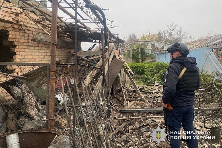 Двоє людей зазнали поранень через російські обстріли Дніпропетровщини