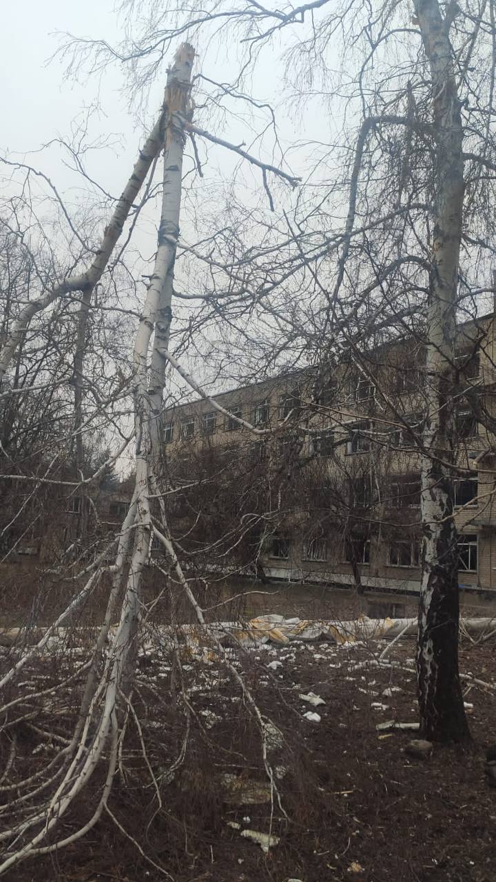 Окупанти вдарили по Куп’янщині, пошкоджено лікарню, поранено фельдшера, - Синєгубов 01
