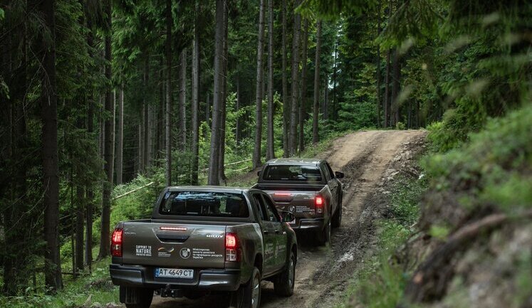 Рада ухвалила закон про заборону "джипінгу" у заповідниках та національних парках