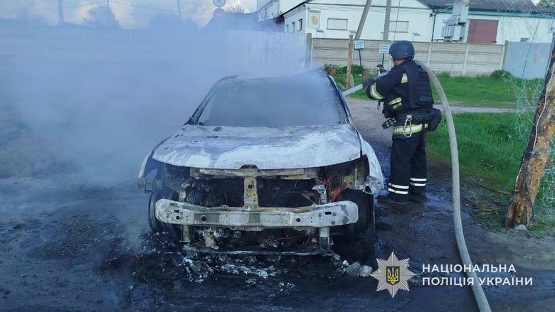 Россияне нанесли удар по полицейской машине в Сумской области