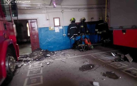 Доба на Сумщині: 2 загиблих і 5 поранених. Ворог атакував підрозділ ДСНС. ФОТОрепортаж