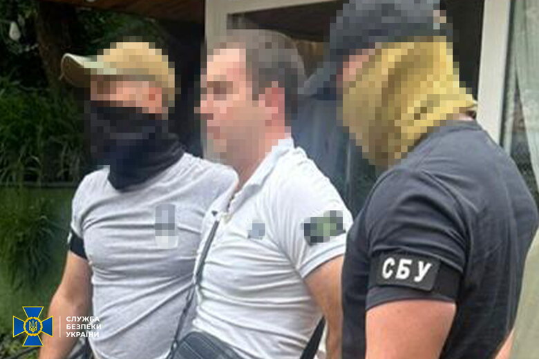 СБУ та Нацполіція затримали 12 організаторів схем ухилення від мобілізації