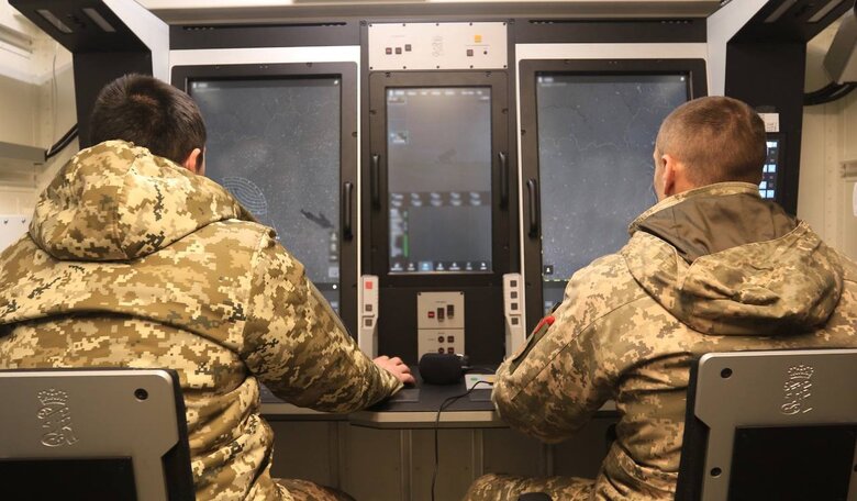 Ваш професіоналізм і влучність не лишають окупантам жодного шансу, - Зеленський привітав воїнів із Днем Зенітних ракетних військ 03