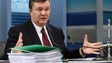 Янукович пророчит инфляцию 30% и жалуется на политрепрессии