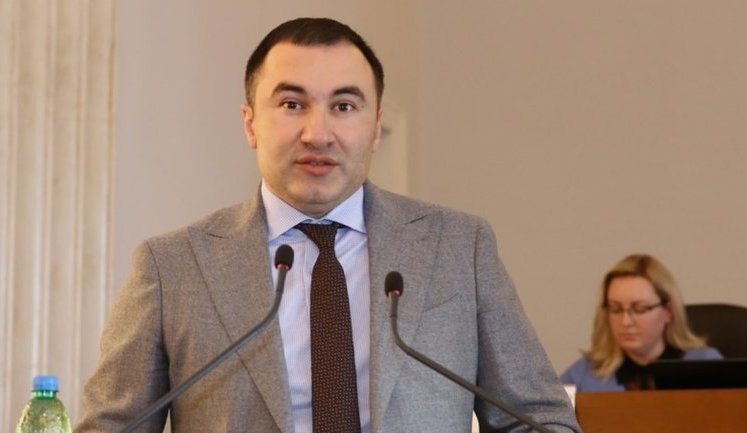 Подозреваемого во взяточничестве Товмасяна уволили с поста главы Харьковского облсовета