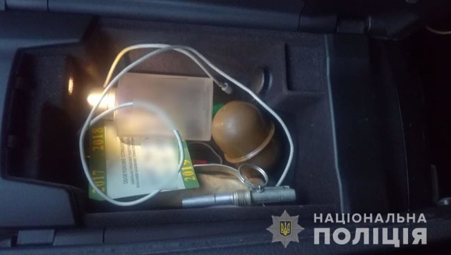 Банду, яка грабувала валютників-оптовиків, затримано в Чернівцях, - Нацполіція 05