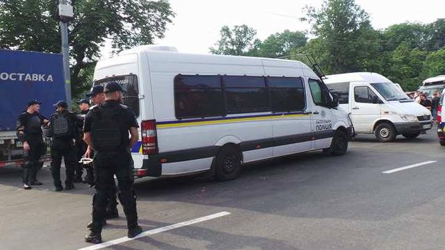 КиївПрайд-2017: праві заблокували парк Шевченка та сусідні вулиці 16