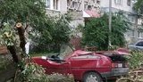 У Дніпрі за 15 хвилин випала 1,5-місячна норма опадів, три лікарні без електропостачання. ВІДЕО+ФОТОрепортаж