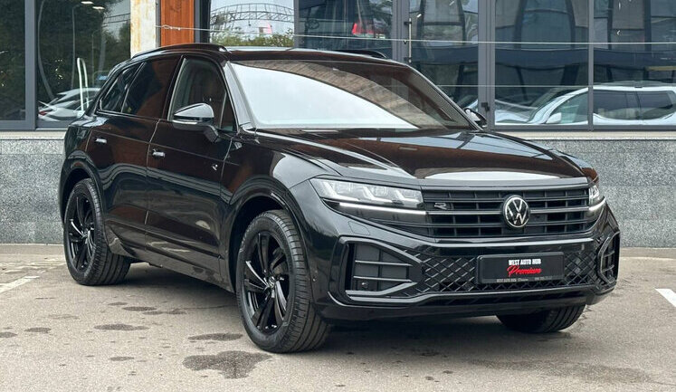 Управление госохраны президента закупило Volkswagen Touareg почти на 7 млн грн, - СМИ