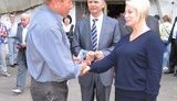 Герман, явившаяся в большом свитере и с "торбой", назвала Королевскую "падругой". ФОТО
