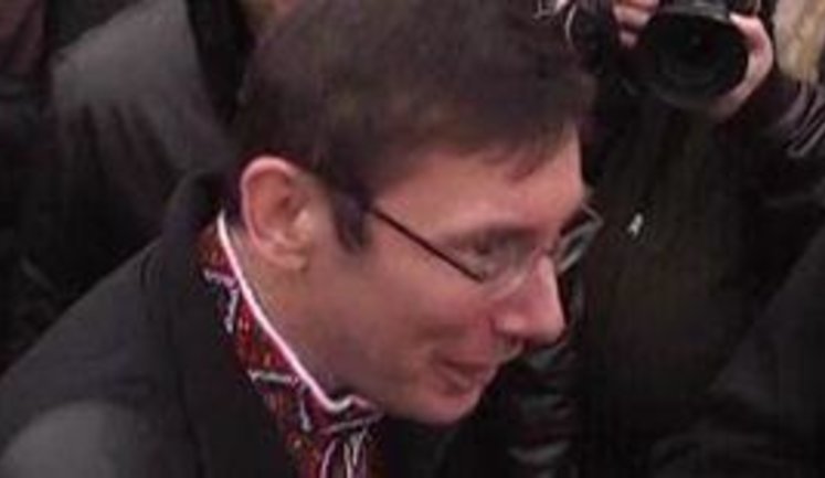 "Луценко - моральный авторитет", - эксперты об освобождении оппозиционера. ВИДЕО