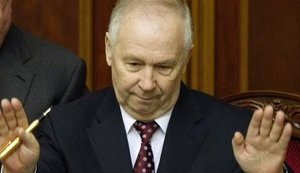Підготовча група з організації першого засідання ВР запросила на відкриття сесії спікера часів Януковича Рибака