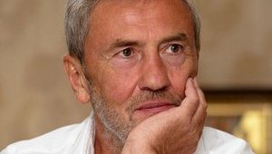 Черновецький просить Окружний адмінсуд Києва не випускати Луценка за кордон