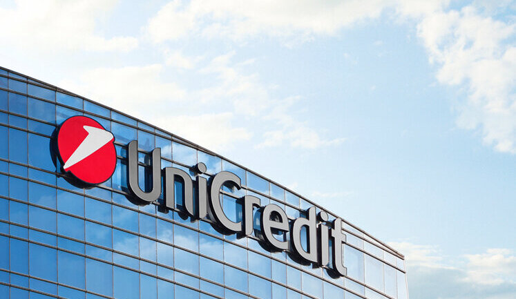 ОАЕ пропонують купити російську "дочку" італійського банку UniCredit зі знижкою 60%