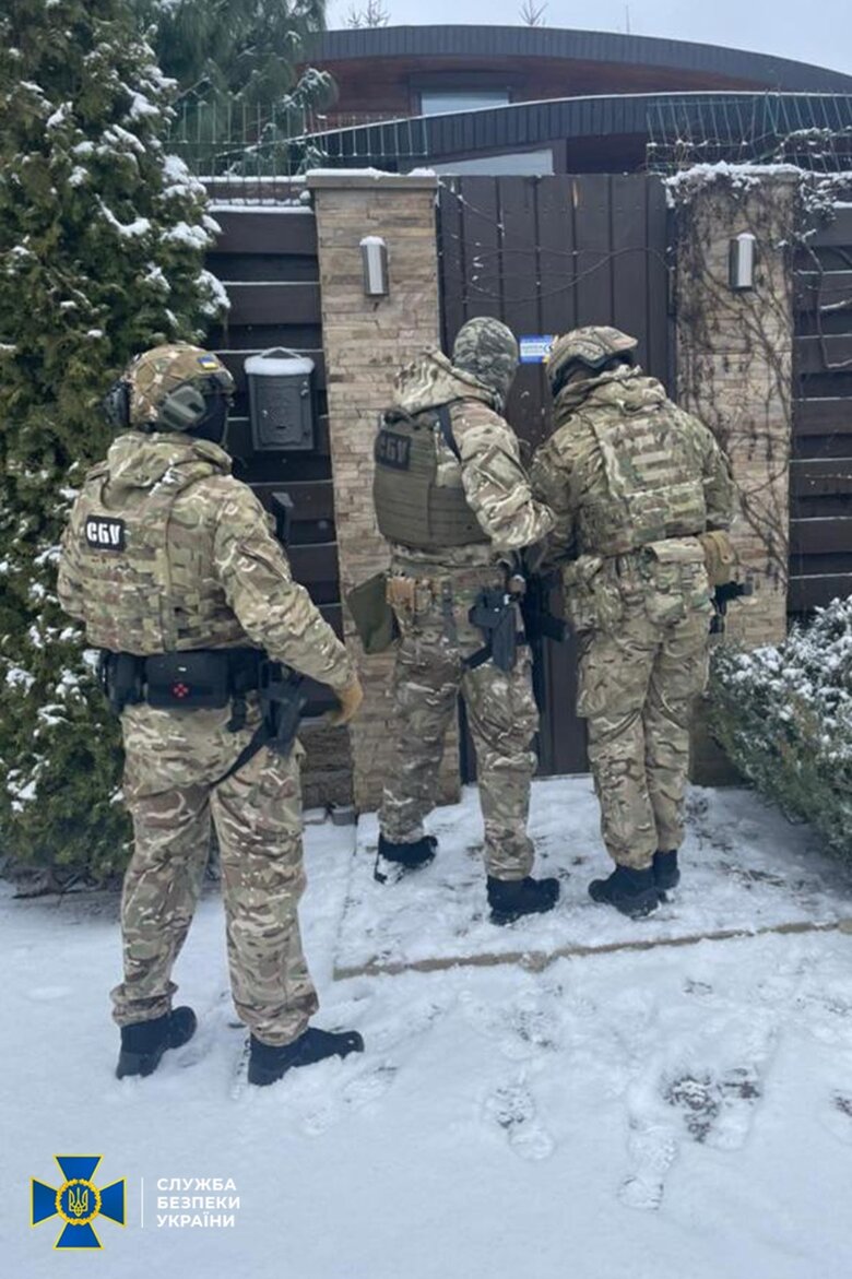Разоблачили дельца, поставлявшего в РФ комплектующие для военных подлодок, - СБУ 01