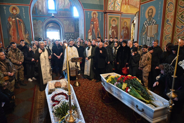 Прощання із Анастасією Мар'янчук та Денисом Дайнеком