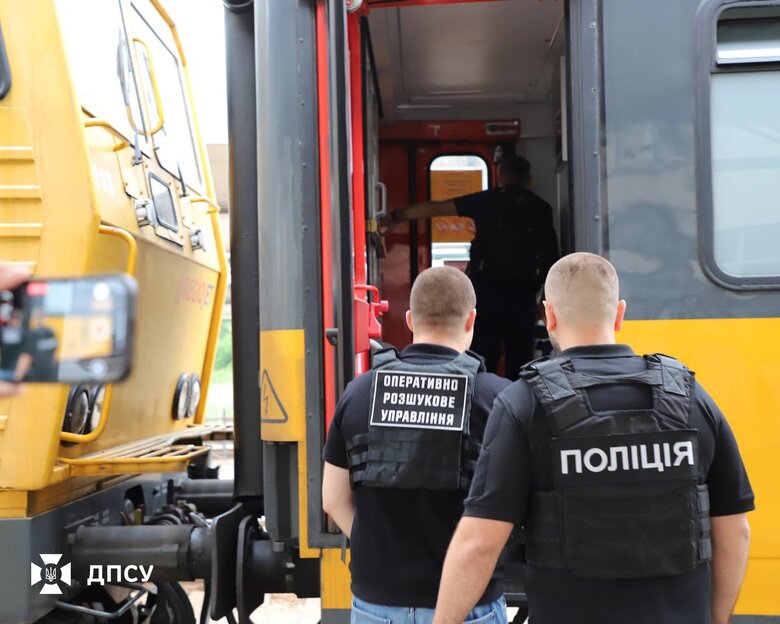 Прикордонники затримали організаторку торгівлі людьми в Катар