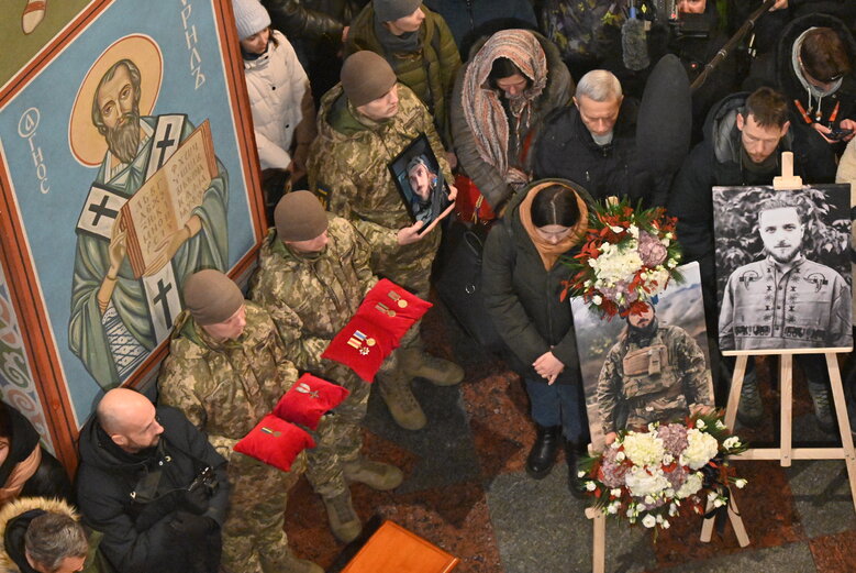 Farewell to warrior and poet Maksym Kryvtsov was held in Kyiv 07