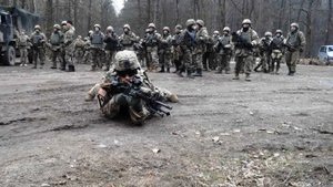 На Львовщине инструкторы НАТО продолжают подготовку украинских десантников. ФОТОрепортаж