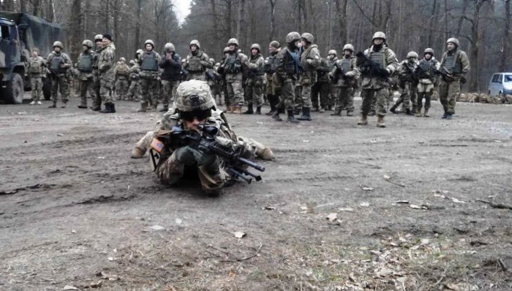 На Львовщине инструкторы НАТО продолжают подготовку украинских десантников. ФОТОрепортаж
