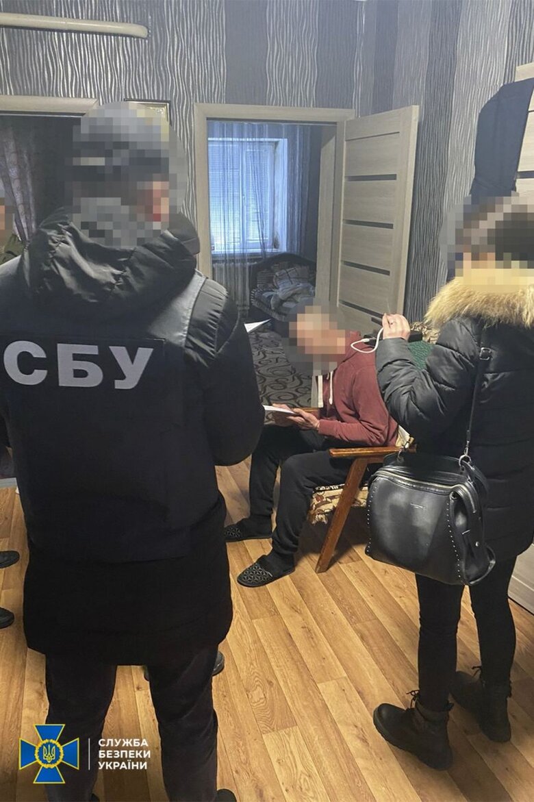 Ворожого інформатора, який збирав дані про оборону Дніпропетровщини, затримала СБУ 01