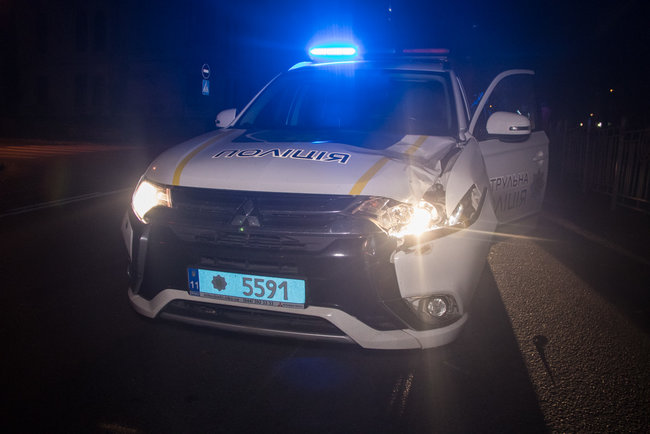 Преступник, которого сбил полицейский Mitsubishi в Киеве, умер в реанимации 02