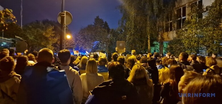 У Варшаві пікетували посольство Ірану 03
